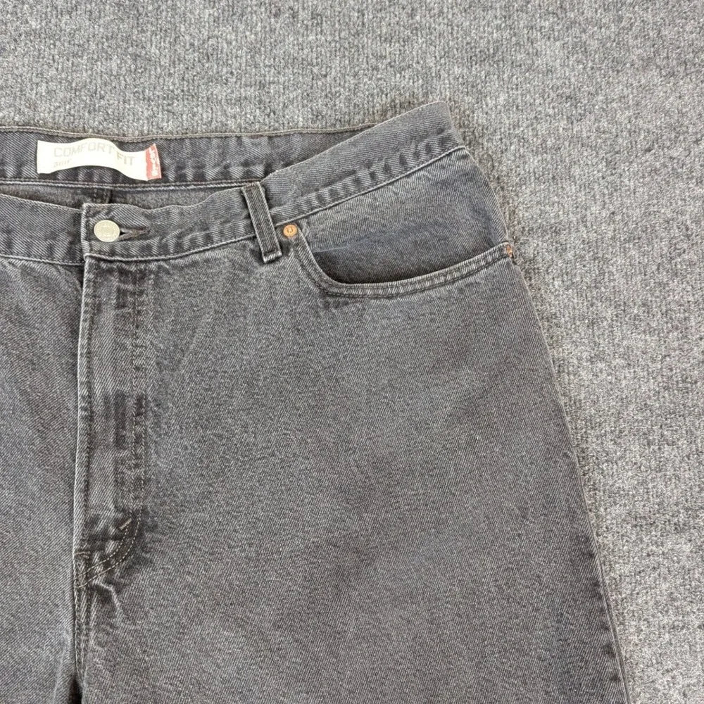 Levis 560 Comfort Fit Jeans Mens 42x32 Faded Black Tapered Leg Denim Pants